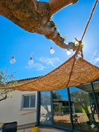 Voile d'ombrage carrée fibre de coco 3x3m - installation en terrasse